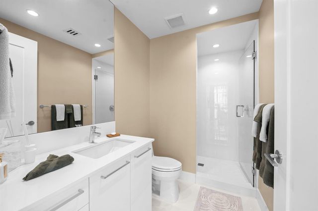 100 E Las Olas Boulevard 3804, Fort Lauderdale, FL 33301