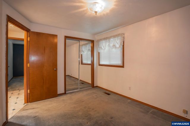 2661 S 12th St, Lebanon, OR 97355