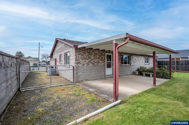 2661 S 12th St, Lebanon, OR 97355