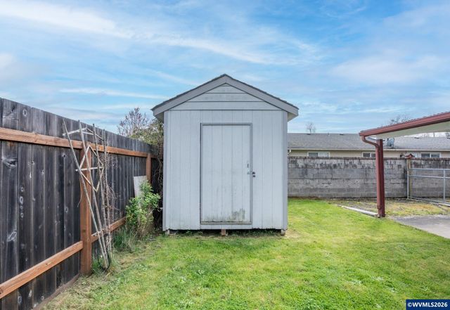 2661 S 12th St, Lebanon, OR 97355