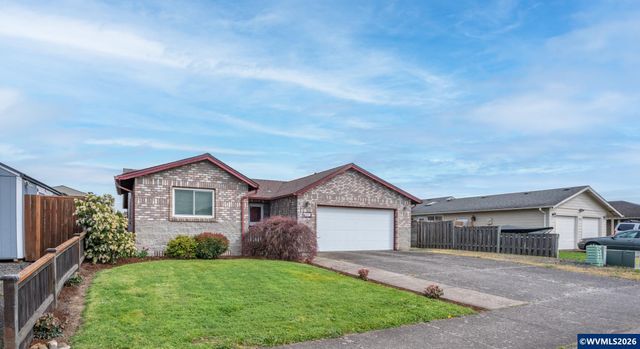 2661 S 12th St, Lebanon, OR 97355