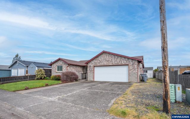 2661 S 12th St, Lebanon, OR 97355