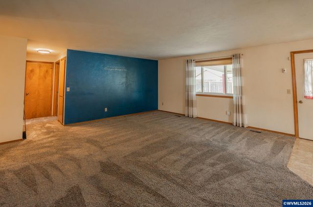 2661 S 12th St, Lebanon, OR 97355