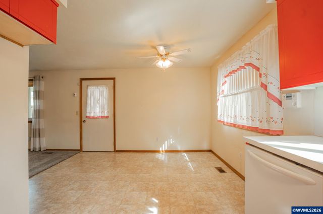 2661 S 12th St, Lebanon, OR 97355