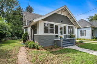 314 S Saint Joseph Avenue, Niles, MI 49120