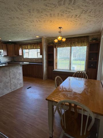 580 Bales Creek Road, Manchester, KY 40962