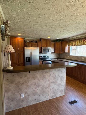 580 Bales Creek Road, Manchester, KY 40962