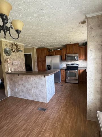 580 Bales Creek Road, Manchester, KY 40962