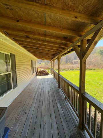 580 Bales Creek Road, Manchester, KY 40962