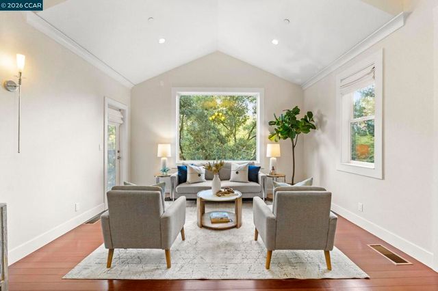 6165 6165 Doncaster Pl, Oakland, CA 94611