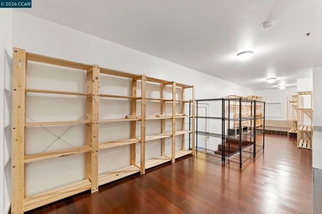 6165 6165 Doncaster Pl, Oakland, CA 94611