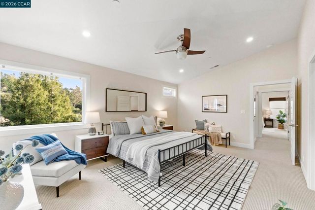 6165 6165 Doncaster Pl, Oakland, CA 94611