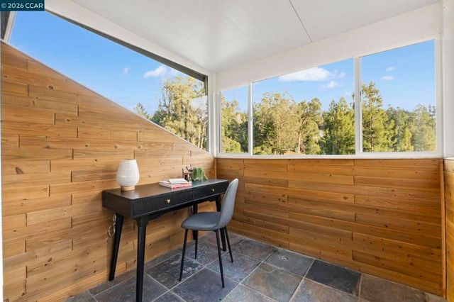 6165 6165 Doncaster Pl, Oakland, CA 94611