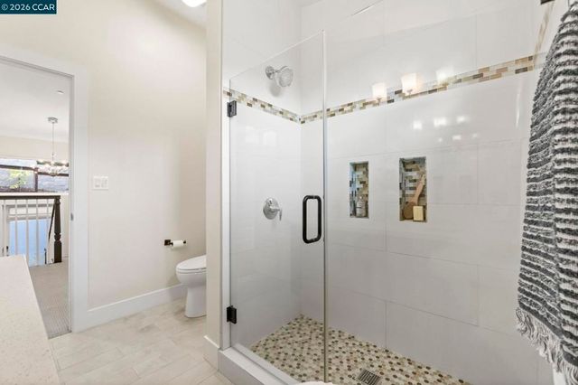 6165 6165 Doncaster Pl, Oakland, CA 94611