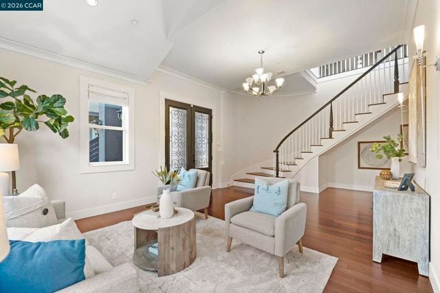 6165 6165 Doncaster Pl, Oakland, CA 94611