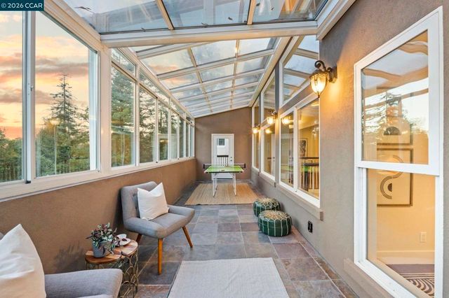 6165 6165 Doncaster Pl, Oakland, CA 94611