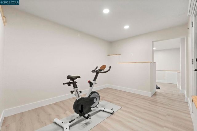 6165 6165 Doncaster Pl, Oakland, CA 94611