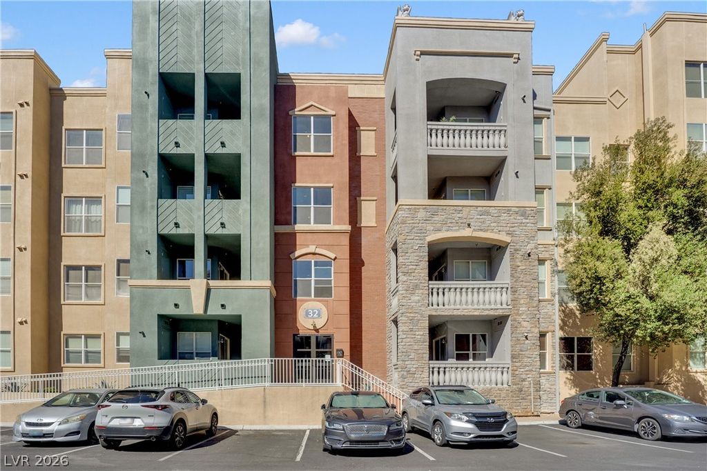32 East Serene Avenue 119, Las Vegas, NV 89123 — photo 2