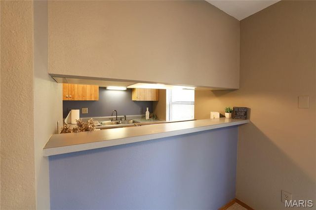 2048 New Sun Drive, Florissant, MO 63031