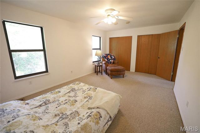 2048 New Sun Drive, Florissant, MO 63031