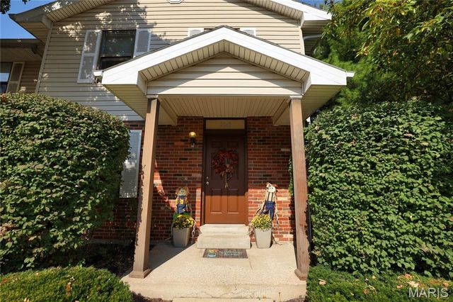 2048 New Sun Drive, Florissant, MO 63031