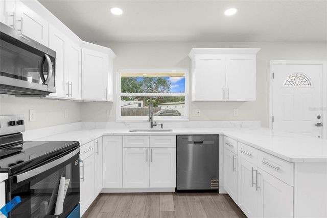 5704 S COOLIDGE AVENUE, Tampa, FL 33616