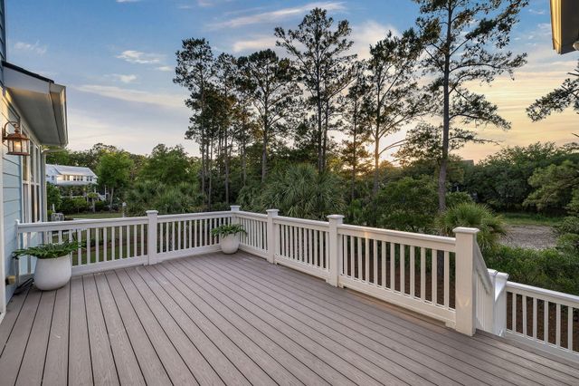 4882 Sound View Drive, Mount Pleasant, SC 29466