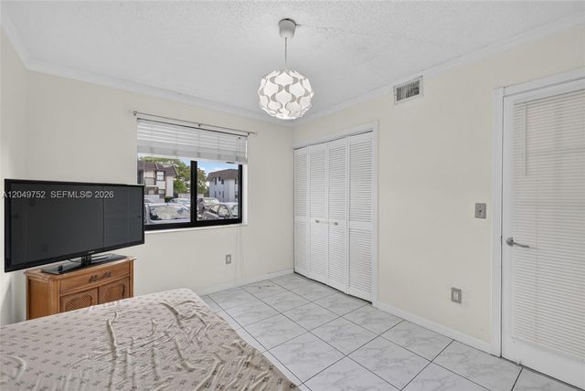 14929 SW 104th St 21-14, Miami, FL 33196