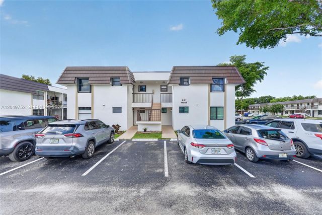 14929 SW 104th St 21-14, Miami, FL 33196