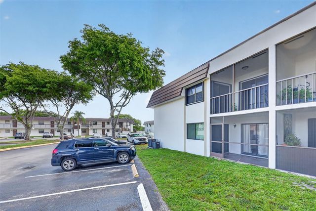 14929 SW 104th St 21-14, Miami, FL 33196