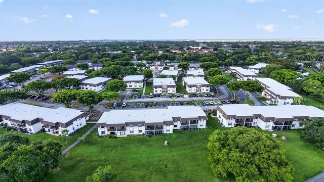 14929 SW 104th St 21-14, Miami, FL 33196