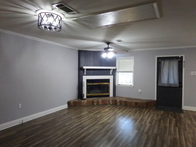 121 Creole Street, Belle Rose, LA 70341