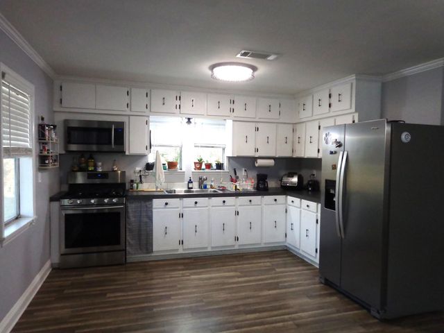 121 Creole Street, Belle Rose, LA 70341