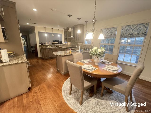 214 Downing Avenue, Sea Cliff, NY 11579