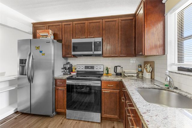 21902 Lake Forest Cir 101, Boca Raton, FL 33433