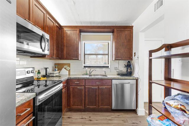 21902 Lake Forest Cir 101, Boca Raton, FL 33433