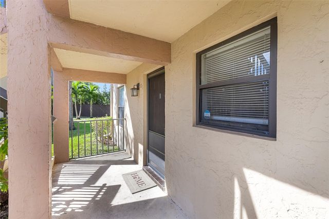 21902 Lake Forest Cir 101, Boca Raton, FL 33433