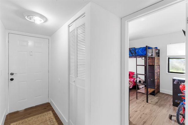 21902 Lake Forest Cir 101, Boca Raton, FL 33433