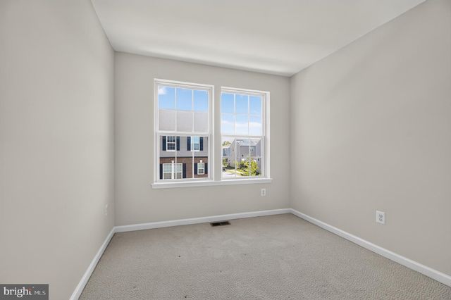 2922 PINEBROOK RD, Landover, MD 20785