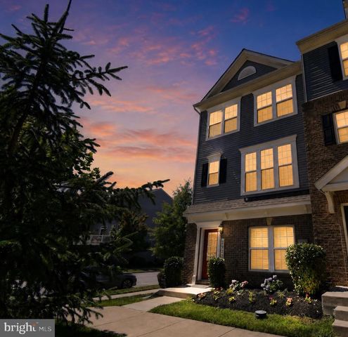 2922 PINEBROOK RD, Landover, MD 20785