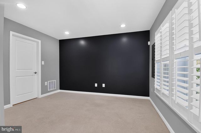 2922 PINEBROOK RD, Landover, MD 20785
