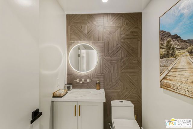 189 Torrey Pine Drive, Palm Desert, CA 92211