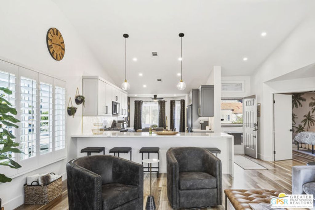 189 Torrey Pine Drive, Palm Desert, CA 92211