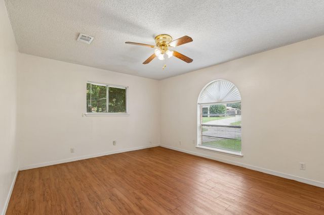 4713 Sagebrush TRL B, Austin, TX 78745