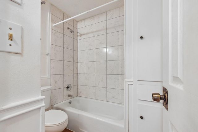 4713 Sagebrush TRL B, Austin, TX 78745