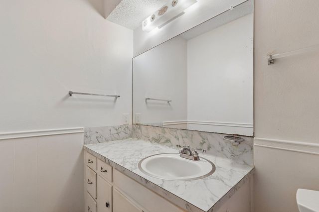 4713 Sagebrush TRL B, Austin, TX 78745