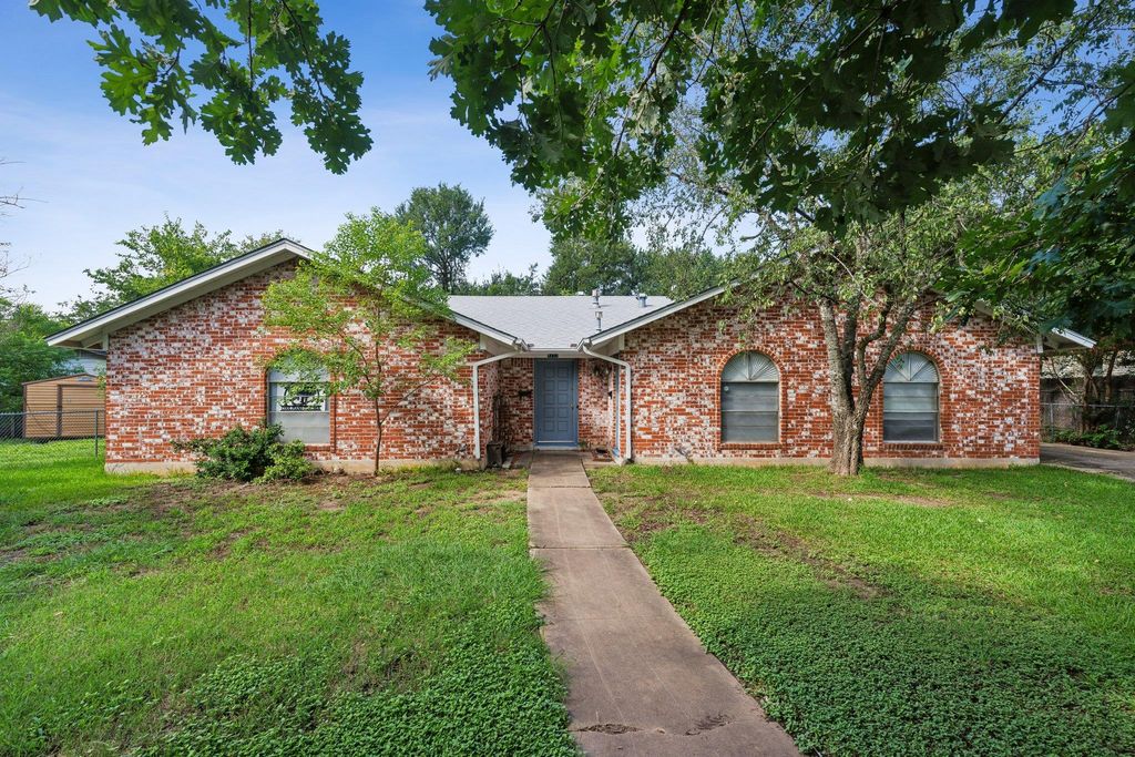 4713 Sagebrush TRL B, Austin, TX 78745