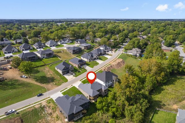 5946 S Clay Avenue, Springfield, MO 65810