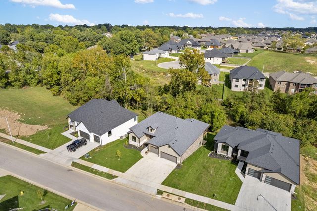 5946 S Clay Avenue, Springfield, MO 65810