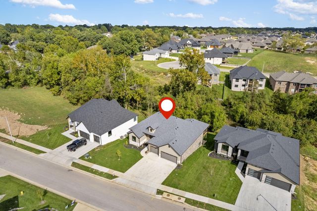 5946 S Clay Avenue, Springfield, MO 65810